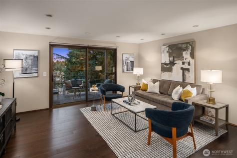 5220 21st Avenue NE Seattle WA 98105