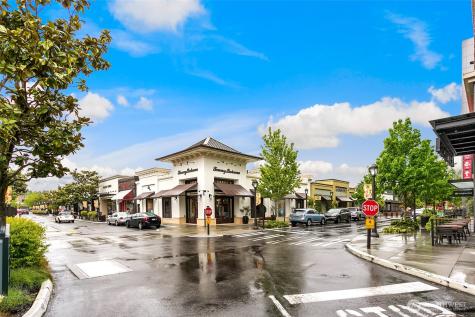 5220 21st Avenue NE Seattle WA 98105