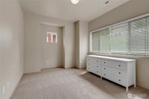 6516 127th Street Ct E Puyallup WA 98373