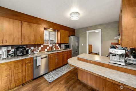 1633 150th Street SW Lynnwood WA 98087