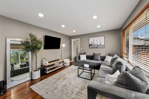 1633 150th Street SW Lynnwood WA 98087