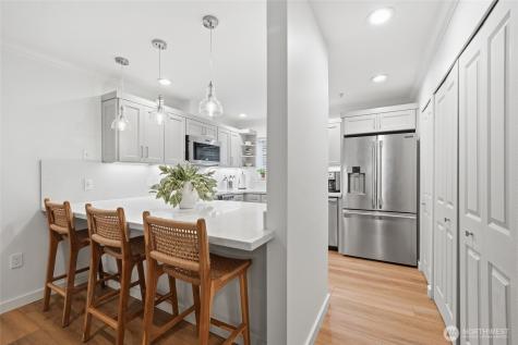 25025 SE Klahanie Boulevard Sammamish WA 98029