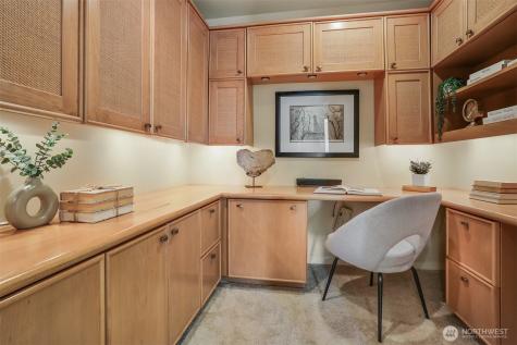 6042 Seaview Avenue NW Seattle WA 98107