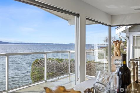 7125 Beach Drive SW Seattle WA 98136