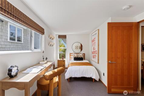 7125 Beach Drive SW Seattle WA 98136