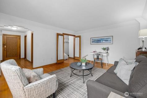519 W Roy Street Seattle WA 98119