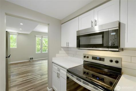 2700 4th Avenue Seattle WA 98121
