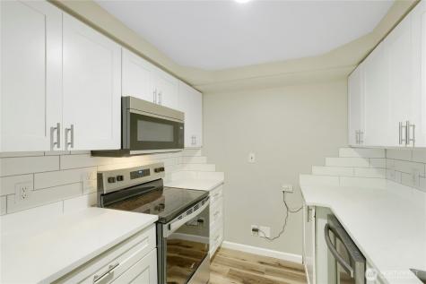 2700 4th Avenue Seattle WA 98121