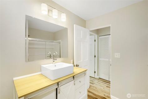 2700 4th Avenue Seattle WA 98121