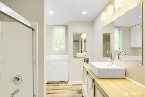 2700 4th Avenue Seattle WA 98121