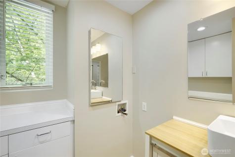 2700 4th Avenue Seattle WA 98121