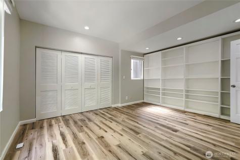2700 4th Avenue Seattle WA 98121