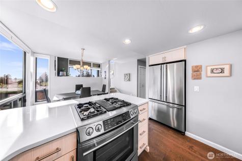 11230 NE 68th Street Kirkland WA 98033