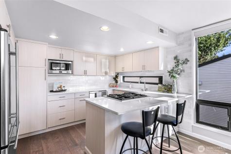 11230 NE 68th Street Kirkland WA 98033