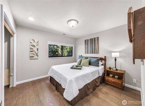 11230 NE 68th Street Kirkland WA 98033