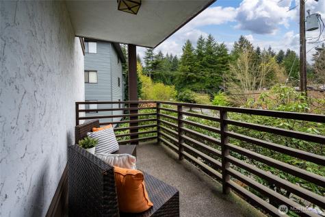 3505 W Government Way Seattle WA 98199
