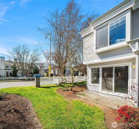 5505 S 236th Place Kent WA 98032