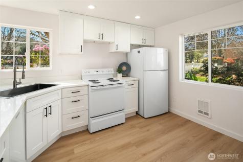 5505 S 236th Place Kent WA 98032