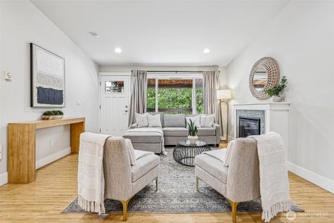 21305 48th Avenue W Mountlake Terrace WA 98043