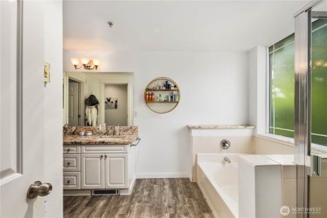 107 164th Street SE Bothell WA 98012