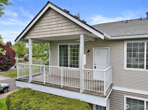 1002 9th Puyallup WA 98372