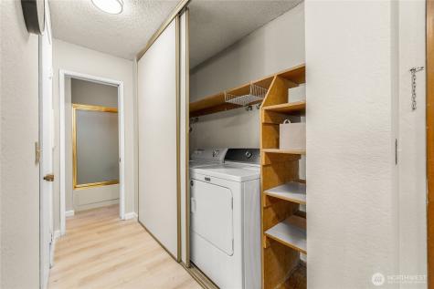 1175 Harrington Place NE Renton WA 98056