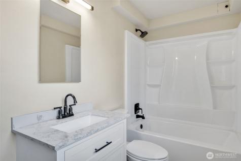 748 S Cloverdale Street Seattle WA 98108