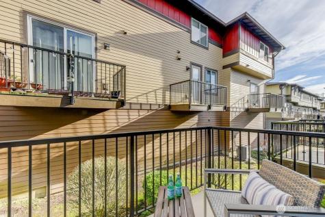 2115 201st Place SE Bothell WA 98012