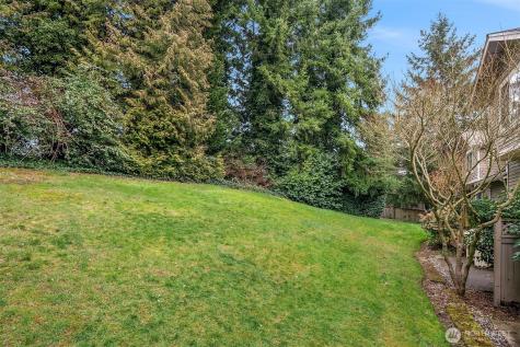 18646 NE 57th Way Redmond WA 98052