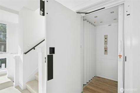 110 2nd Street S Kirkland WA 98033