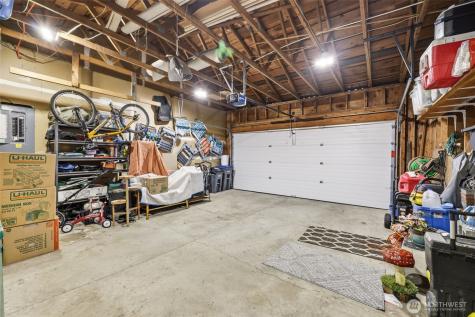 25433 213th Avenue SE Maple Valley WA 98038