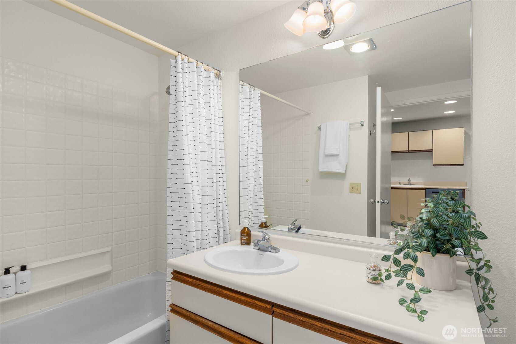 211 Summit Avenue E Seattle WA 98102