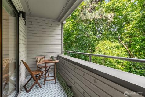 211 Summit Avenue E Seattle WA 98102