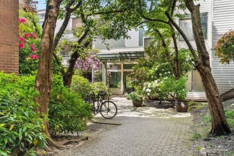 211 Summit Avenue E Seattle WA 98102