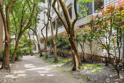 211 Summit Avenue E Seattle WA 98102