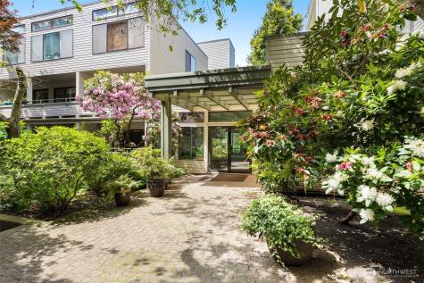 211 Summit Avenue E Seattle WA 98102
