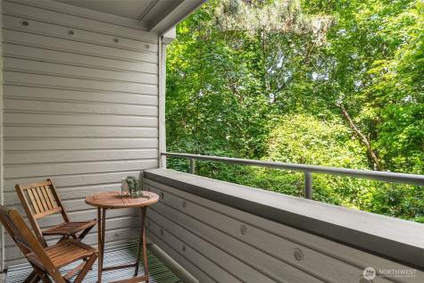 211 Summit Avenue E Seattle WA 98102