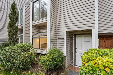 19805 15th Avenue NE Shoreline WA 98155