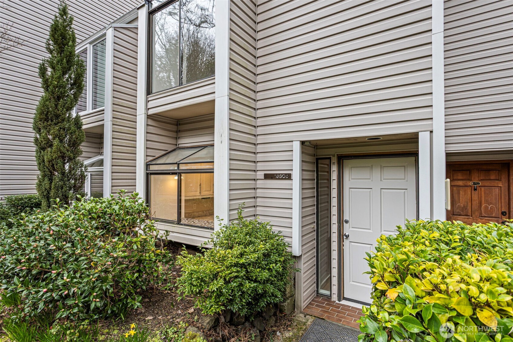 19805 15th Avenue NE Shoreline WA 98155