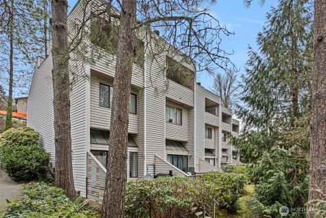 19805 15th Avenue NE Shoreline WA 98155