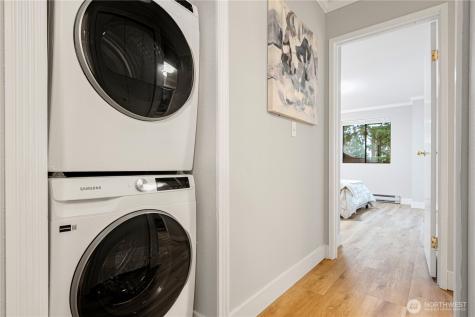 10401 NE 32nd Place Bellevue WA 98004