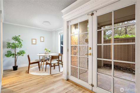 10401 NE 32nd Place Bellevue WA 98004