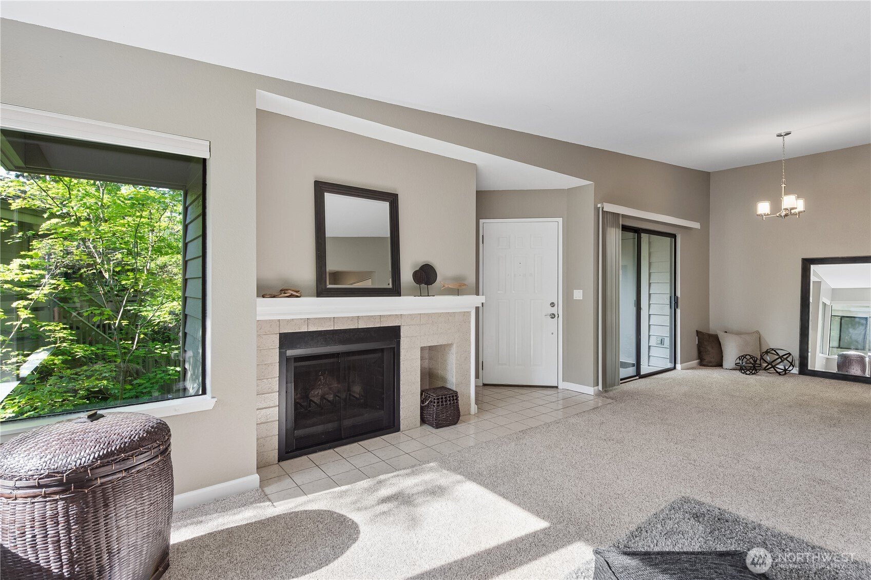 1380 Bellevue Way NE Bellevue WA 98004