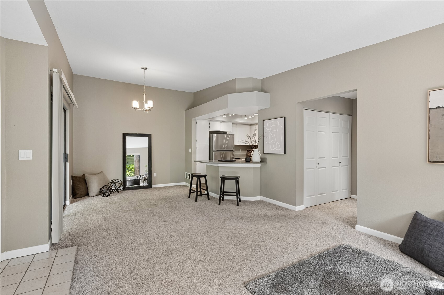 1380 Bellevue Way NE Bellevue WA 98004