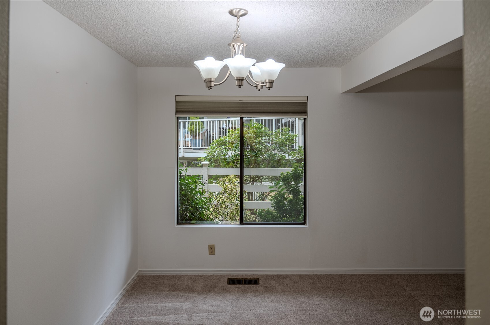 9904 NE 124th Street Kirkland WA 98034