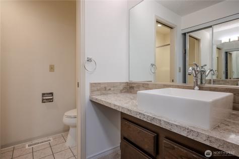 9904 NE 124th Street Kirkland WA 98034