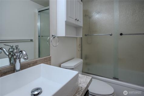9904 NE 124th Street Kirkland WA 98034