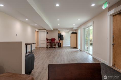 9904 NE 124th Street Kirkland WA 98034