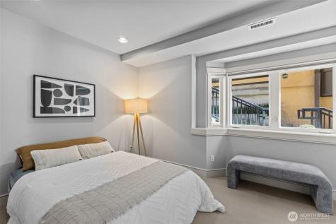 116 Aloha Street Seattle WA 98109
