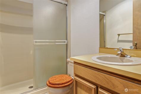 1409 N 200th Street Shoreline WA 98133